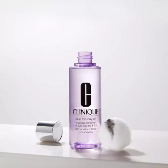 New Clinique Take the Day Off Liquid Makeup Remover, 4.2 FL. OZ. - Picture 2 of 2